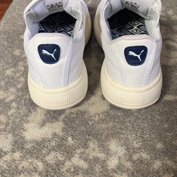 PUMA WOMENS SLIP-ON SNEAKERS - Picture 6 of 10